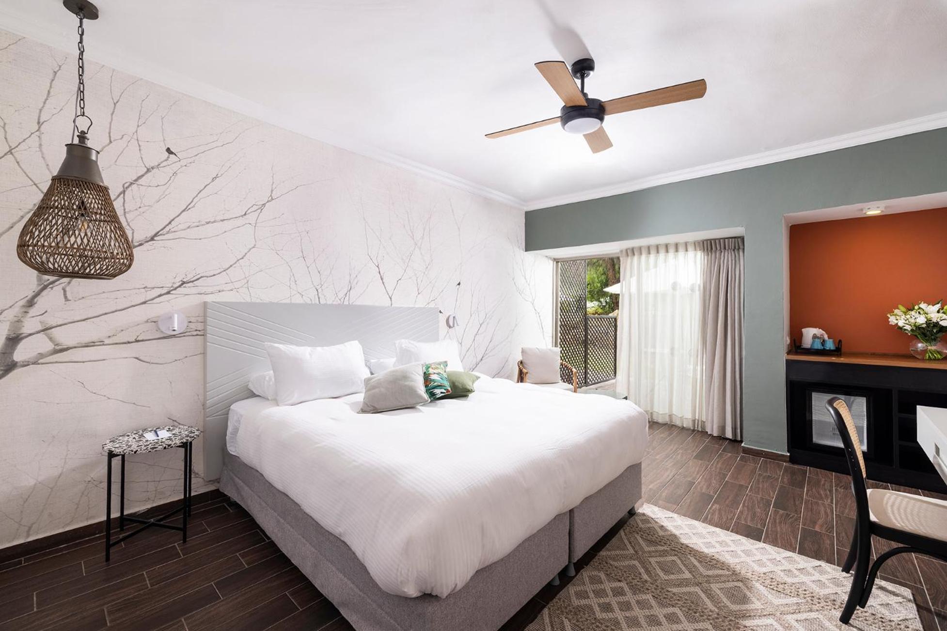 C Hotel Neve Ilan Ngoại thất bức ảnh
