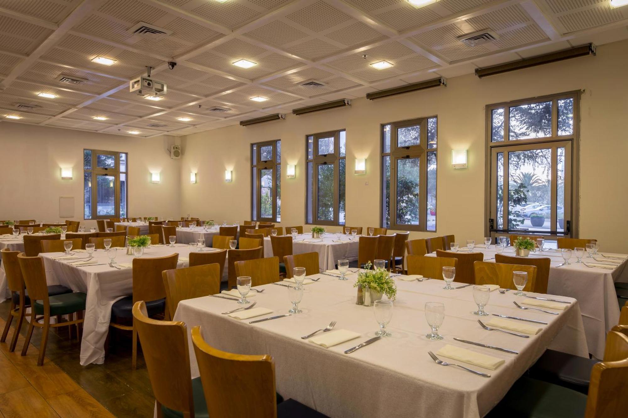 C Hotel Neve Ilan Ngoại thất bức ảnh