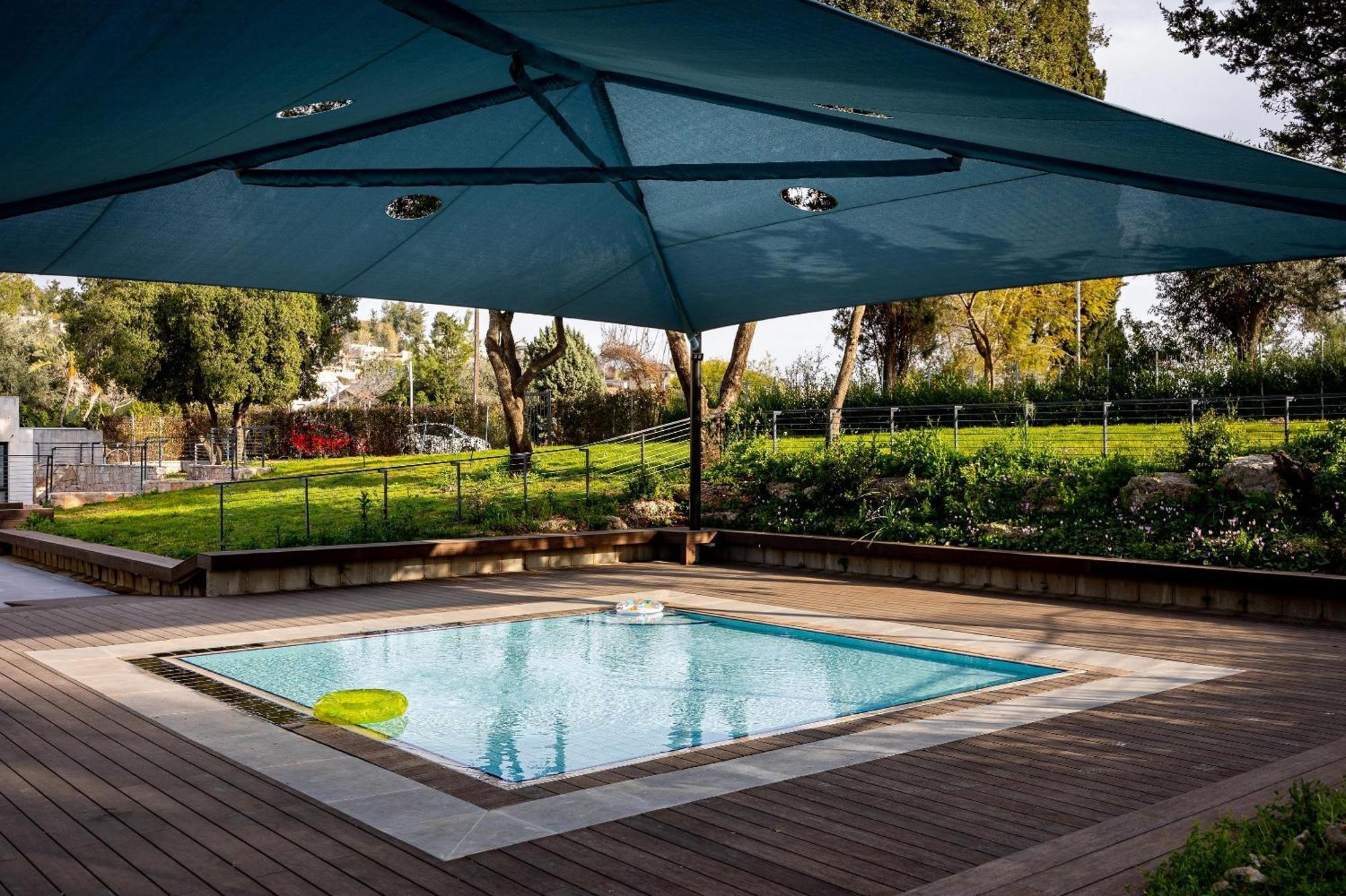 C Hotel Neve Ilan Ngoại thất bức ảnh