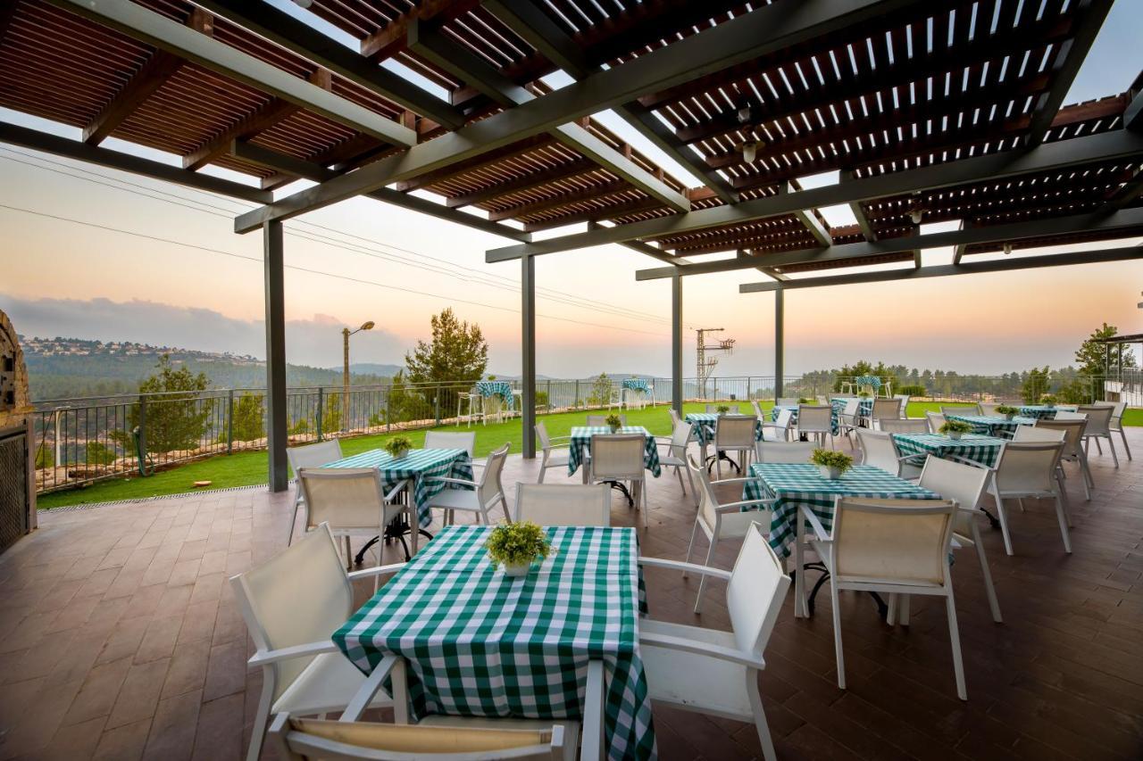 C Hotel Neve Ilan Ngoại thất bức ảnh